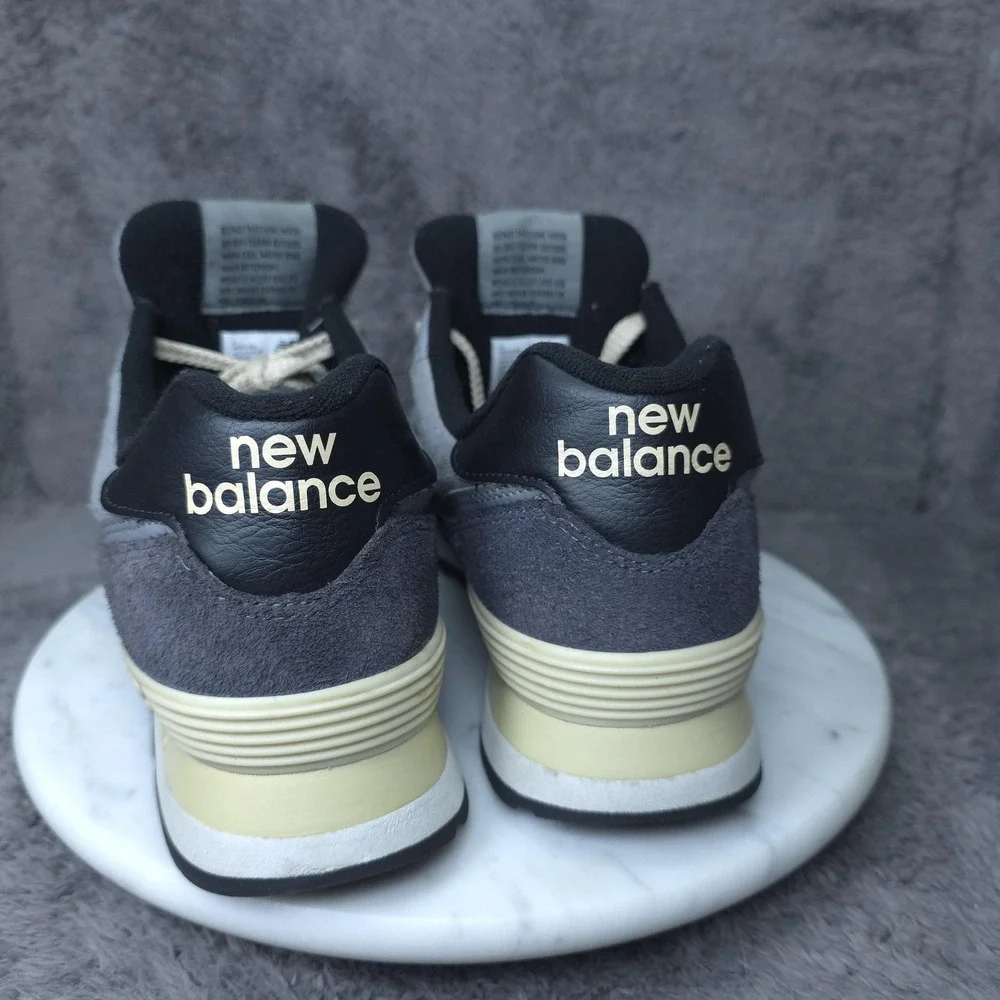 New Balance 574 Shoes Mens Size 10 Gray Suede Mesh Low Top Sneakers U574LGG